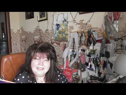 Видео: Как баба Надя в Хаспром влаживалась