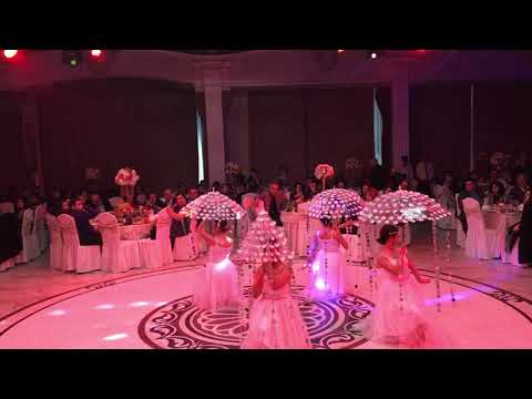 Видео: A Ti Korota Vu - Angel Of Wishes - Sanave - Viennese Waltz / Танец с зонтиками / Անձրևանոցներով պար