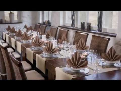 Видео: Сложение салфеток от Duni "Кленовый лист"