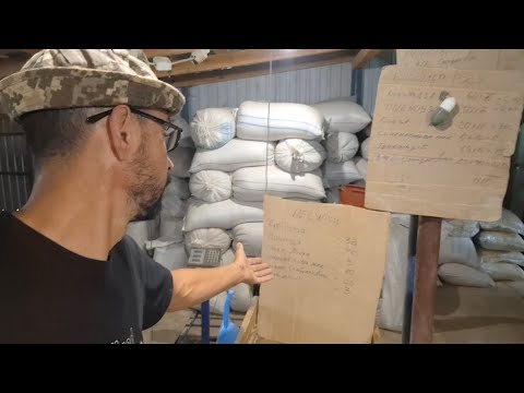 Видео: Роби сам супер корма для 🐔🦆🐖Що таке Комбікорм❓️Рецепт для свиней,годуєм курей🙄