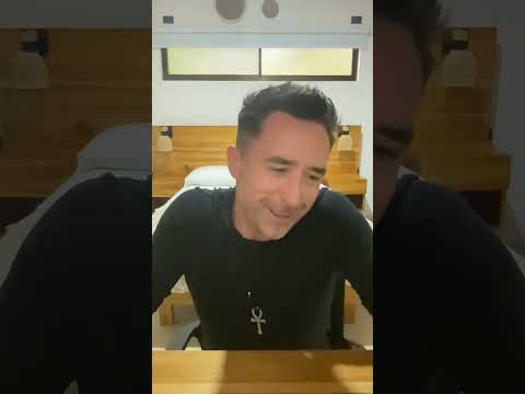 Видео: Козерог ♑️ ПОЯВЛЯЕТСЯ КАК БЫ ИЗ НИОТКУДА, КОГДА ЭТО ДЕЙСТВИТЕЛЬНО ВАЖНО. Гадание на картах Таро в...