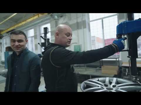 Видео: Шиномонтажный станок   S228 PRO из клана Giuliano.