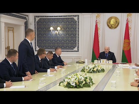 Видео: Лукашенко: Тридцать первый год ищут мои деньги за границей! Никак не могут найти!