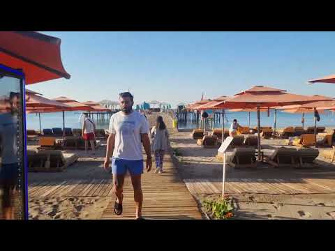 Видео: Дневной обзор  территории  отеля.