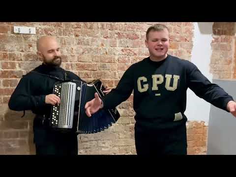 Видео: «Верила, верила, верю», Иван Степанов и Евгений Листунов