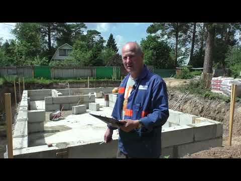 Видео: Как построить самый недорогой фундамент для дома с цокольным этажом.
