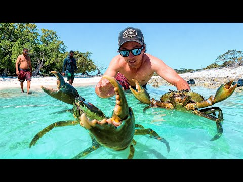Видео: В поисках гигантских крабов с охотниками-аборигенами Catch & Cook
