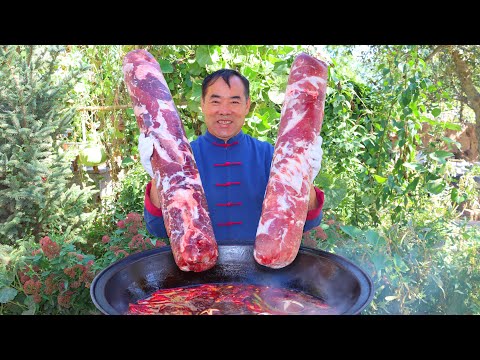 Видео: ЛУЧШЕЕ Осеннее жаркое! Гигантские мясные рулеты: баранина, говядина и курица в одном!