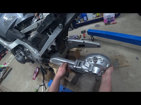 Видео: Yamaha FJR 1300. Собираю подвеску, смазываю все что можно. Подготовка к мотосезону 2022. Часть 5.