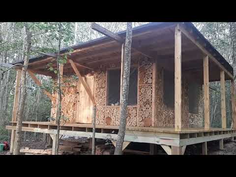 Видео: зарегистрировать дом на земле сельхозназначения. Бунгало глиночурка cordwood на берегу.