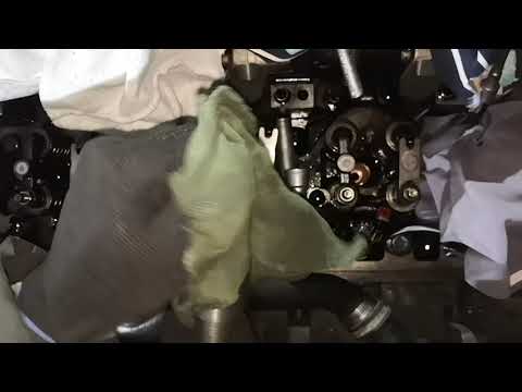 Видео: как снять стаканчики форсунок volvo vnl d12