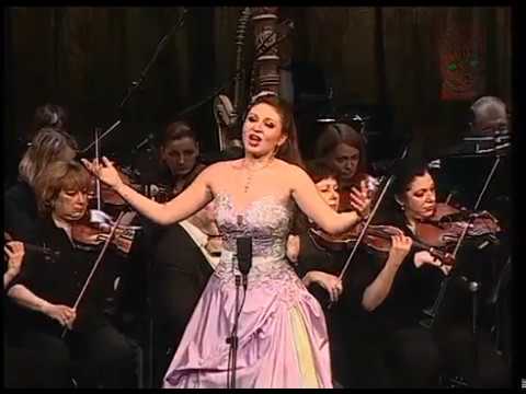 Видео: Карамболина - ария из оперетты Фиалка Монмартра