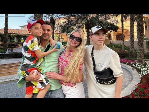 Видео: Vlog// Путешествие в Дубай: В шоке от цен в аэропорту и семейные приключения!”