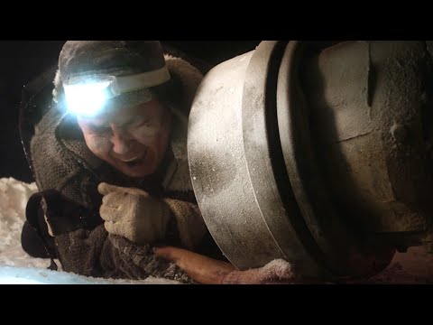 Видео: ЖЕСТКИЙ ФИЛЬМ! ДАЛЬНОБОЙЩИК ПОПАДАЕТ В ЛОВУШКУ В ЛЕДЯНОЙ ПУСТЫНЕ! Чёрный снег! Русский фильм