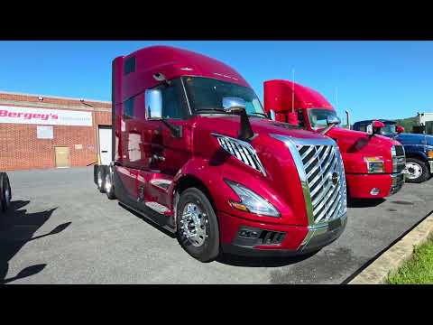 Видео: Полностью переделали Volvo VNL860 Цена $205,000