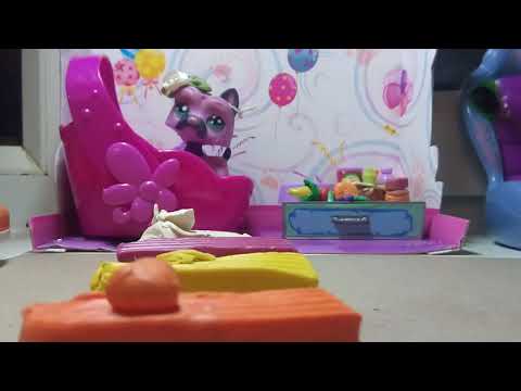 Видео: ВОЛШЕБНЫЙ МИР  Как сделать еду для лпс  из пластилина 2 часть