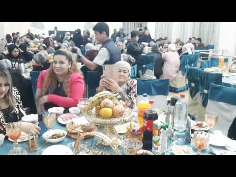 Видео: Б Хамдамов угли ва 14 ёшидан ёнида шогирд "От изини той босар" Шамсинддин Хамдамов туй хизматида