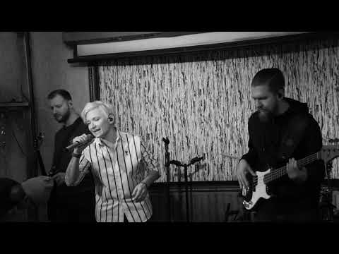 Видео: Ночные Снайперы - Не кури. Квартирник 2021 Клуб "Дума"