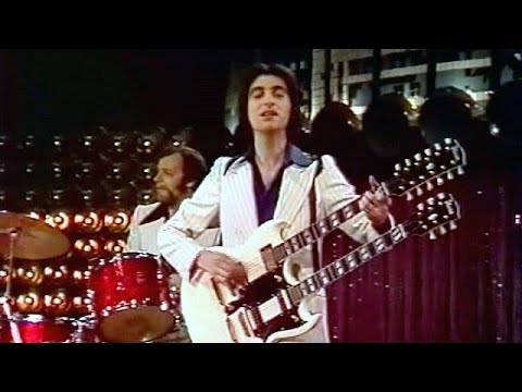 Видео: Czerwone Gitary – История легендарной польской группы | Документальная программа