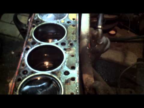 Видео: Мерседес 126,разборка двигателя М 110
