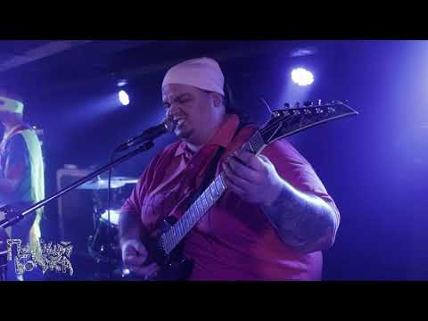 Видео: ПОЦЕЛУЙ БОМЖА (POCELUY BOMZHA) @ Свиное Корыто III fest