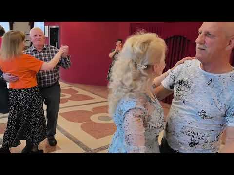 Видео: Красивая... 