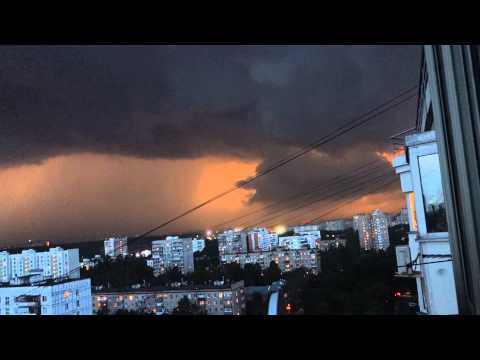 Видео: Гроза в Москве 11.8.2013