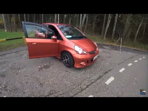 Видео: Honda Jazz 2006 обзор