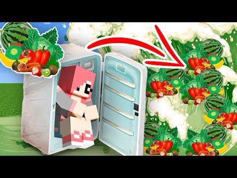 Видео: ЦУНАМИ ИЗ ЕДЫ ПРОТИВ ДОМА ИЗ ХОЛОДИЛЬНИКА В МАЙНКРАФТ