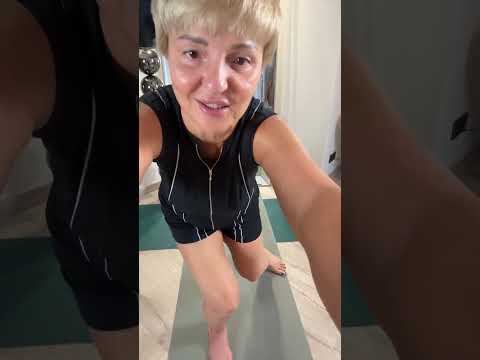 Видео: 🧘Утро с Ольгой Шакти.Хатха-йога#yoga #yogae #йогаутром #открытаяйога #суставнаягимнастика