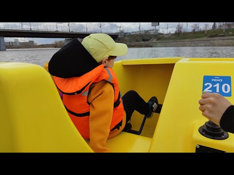 Видео: Челябинск Пристань Река.  Набережная,  Кировка. Парк А.С.Пушкина.  13 04 2024г.