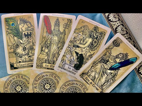 Видео: Новинка от Blue Angel 🩵The Medieval Feathers Tarot🪶 “Таро Средневекового Пера” 🪶