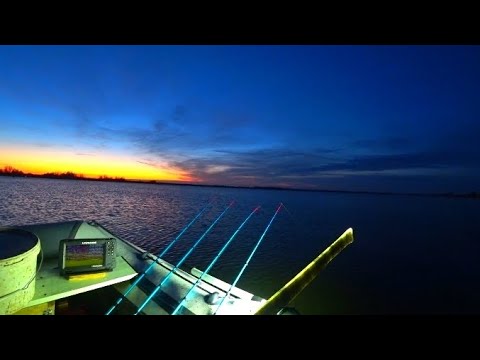 Видео: РЫБАЛКА НА ЛЕЩА 🔥 ДОНКИ! ЛЕЩ! И ХОЛОДНАЯ НОЧЬ 🌙