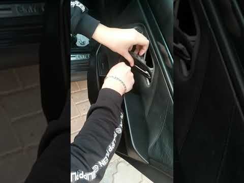 Видео: Как снять заднюю карту двери на бмв е39 как снять карты дверей бмв е39