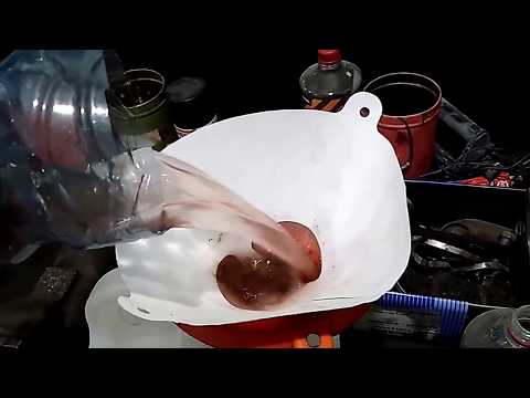 Видео: Как промыть радиатор печки автомобиля изнутри