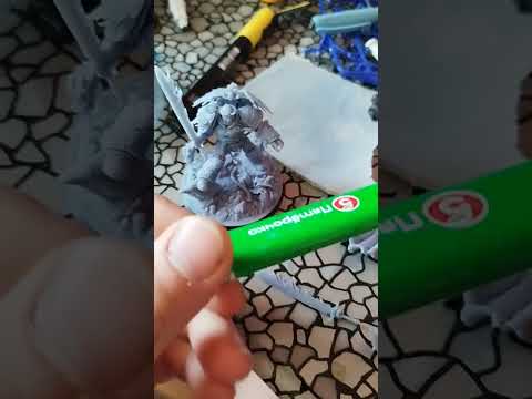 Видео: Warhammer 40000 Captain with Relic Shield / Space Marines / Набор для настольной игры