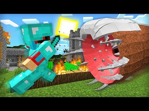 Видео: ЗАЩИЩАЮ ДЕРЕВНЮ ОТ САМЫХ СИЛЬНЫХ МОБОВ В МАЙНКРАФТ | Компот Minecraft