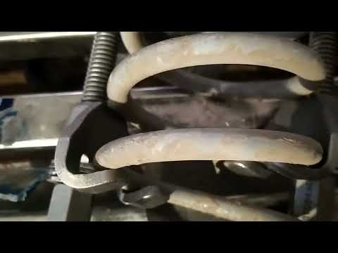 Видео: стяжки пружин АвтоДело