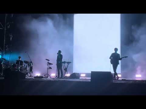 Видео: Дельфин - серебро (Москва, зеленый театр, 9 июня 2024)