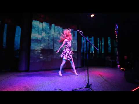 Видео: Юлия Савичева "Привет" (15 сентября, Grodno, night club БАЗА)