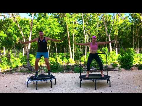 Видео: 20 минут ЧИСТОГО УДОВОЛЬСТВИЯ на батутах JumpSport Fitness. Тренировка для 10 000 подписчиков ❤️