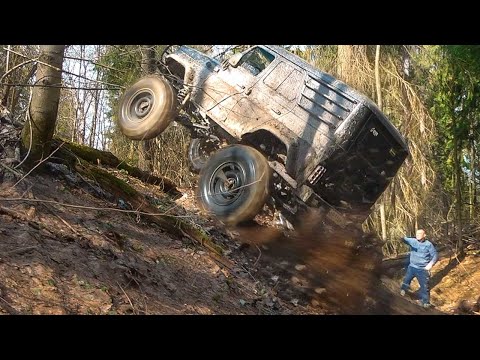 Видео: Никто не верил! Уаз за 100 тыс поехал на оффроад с Jeep Уаз Патриот и Нива на бездорожье