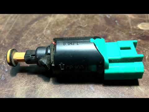 Видео: Brake sensor CITROEN C4. Датчик тормоза СИТРОЕН С4