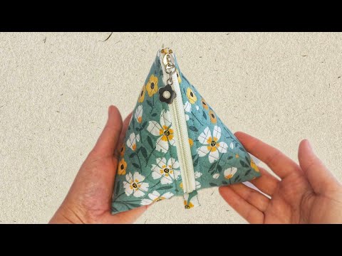 Видео: КАК СШИТЬ КОСМЕТИЧКУ#ручнаяработа #шьюсама #мастеркласс