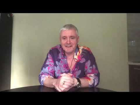 Видео: БОЖЕ, ХРАНИ КОРОЛЕВУ