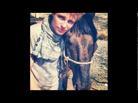 Видео: Саша Головин