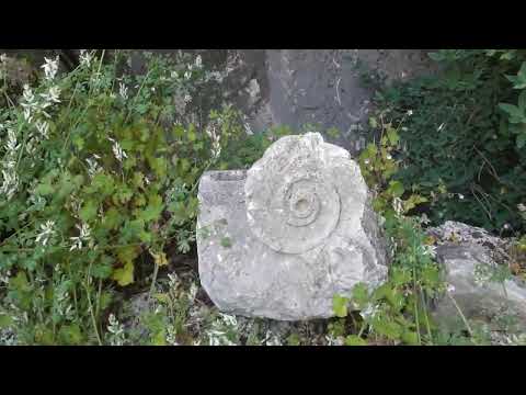 Видео: На пути к замку  Бутринт. Странные пушки и надписи.