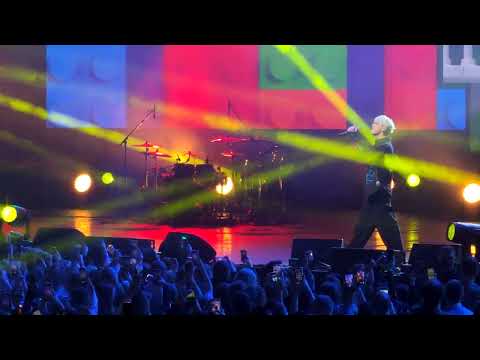 Видео: Ваня Дмитриенко - Лего big love show 2024 Санкт-Петербург