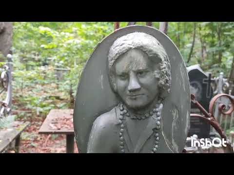 Видео: Знайшла найстарішу могилу, таємниця двох жінок, містичні числа. Солом'янське кладовище. Частина 1
