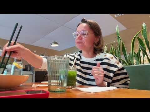 Видео: 🍲 Едим, смеемся и обсуждаем все на свете — семейный влог 😄